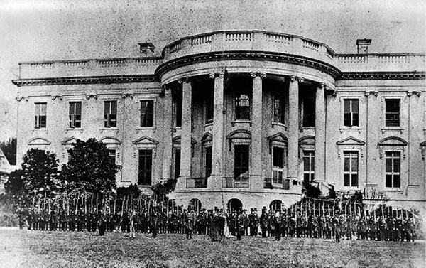 WhiteHouse.jpg