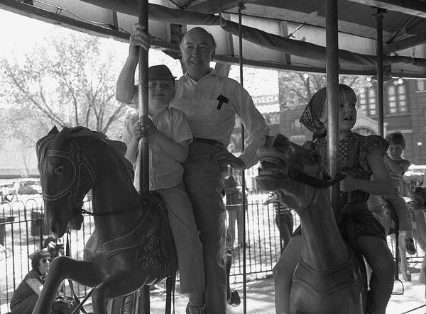 Ripley-Carousel-SIArchives.jpg