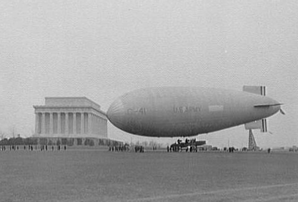 LincolnBlimp1930.jpg