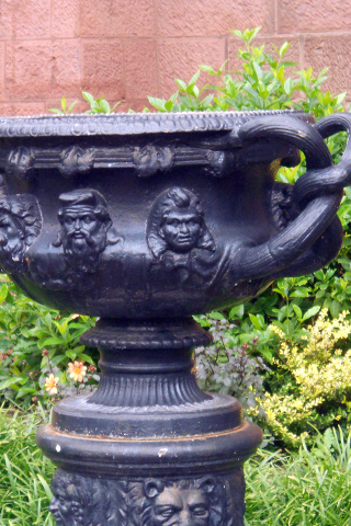 urn.jpg