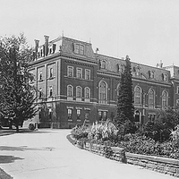 Main Building Dept of Ag Ntl Archives 1895.jpg
